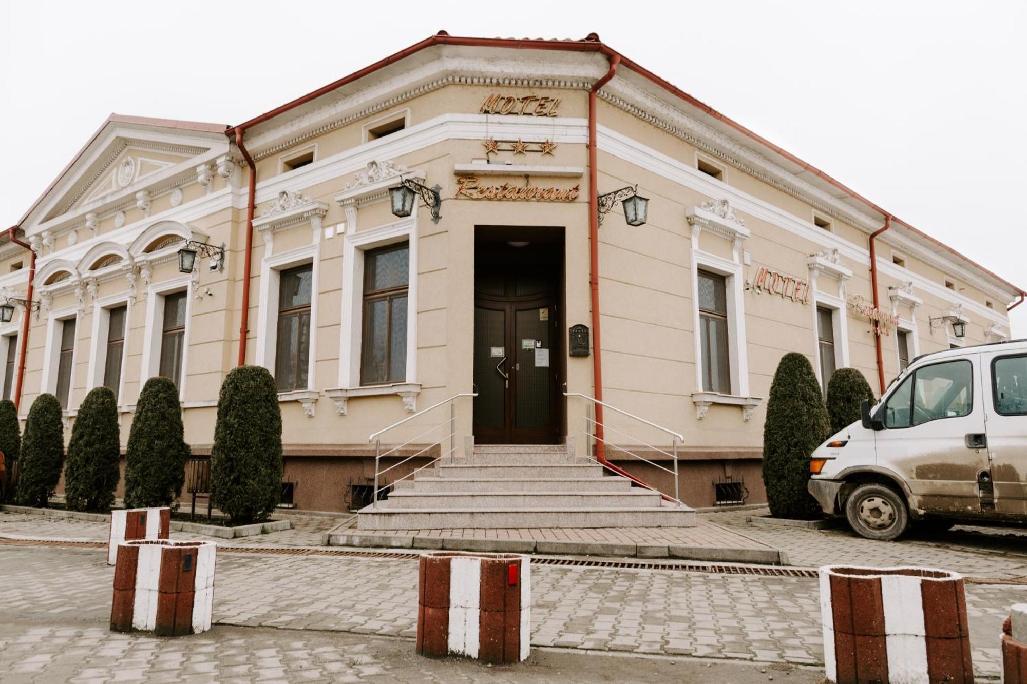 Мотель Casa Maria Magdalena Lipova Экстерьер фото